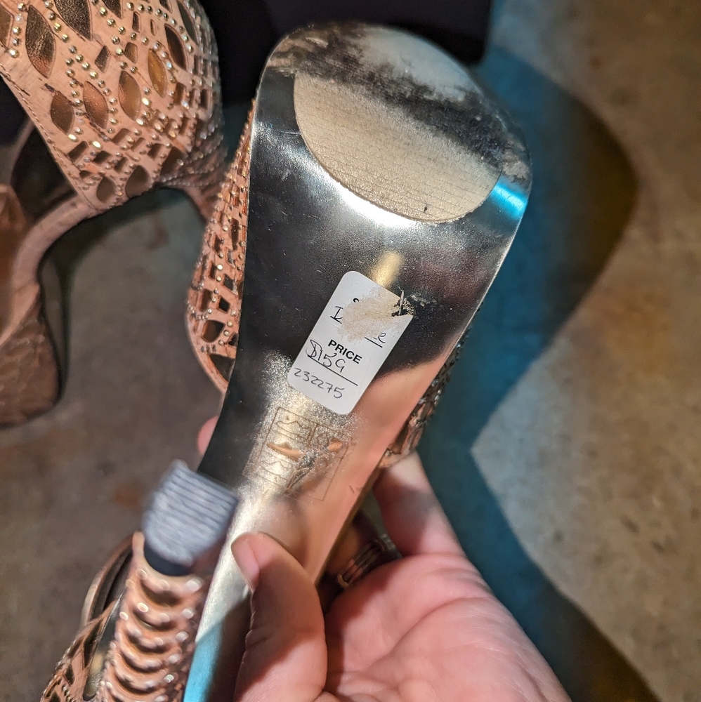 Bebe Platform Heel - Picture 5 of 6